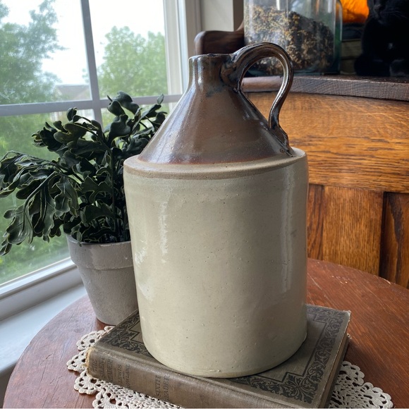 Antique Ceramic Jug with Handle 9”x5.5” EUC - Picture 1 of 11